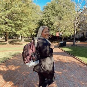 Meet your Posher, Grayce